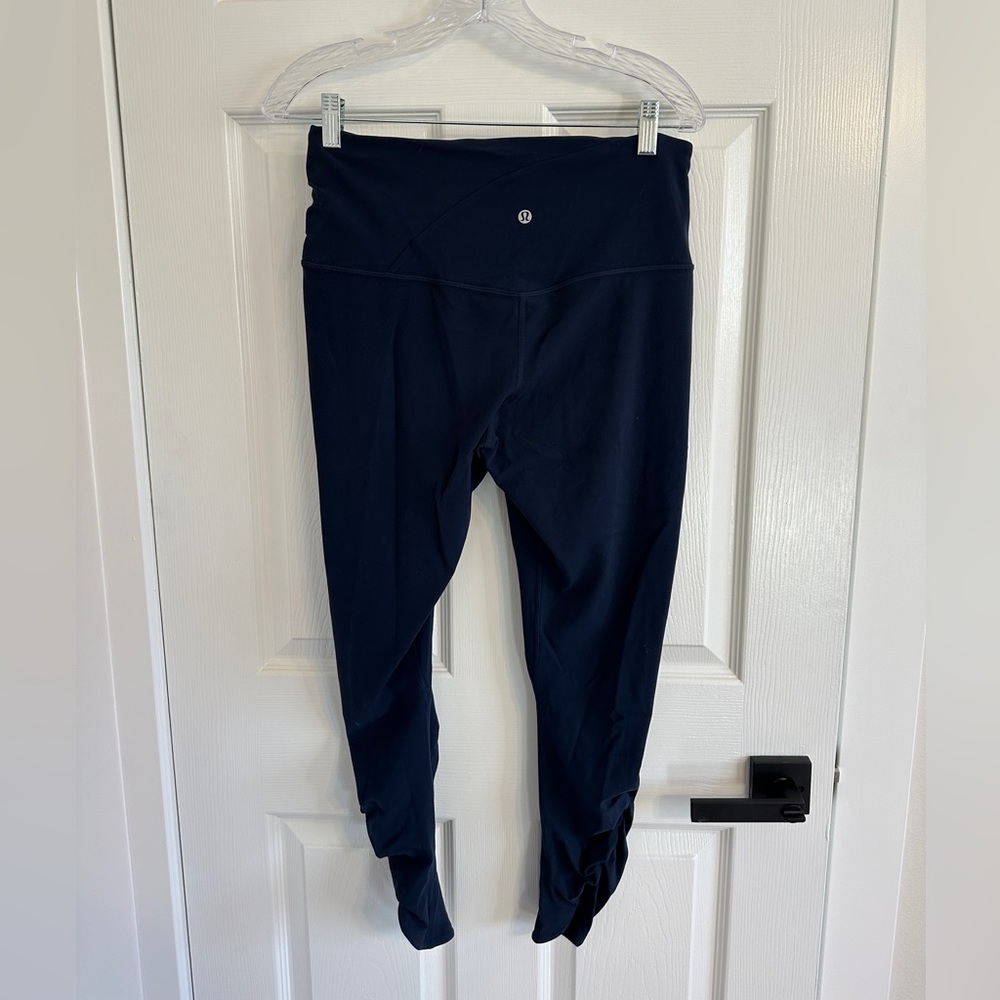 Ruched detail navy blue lululemon leggings size 12